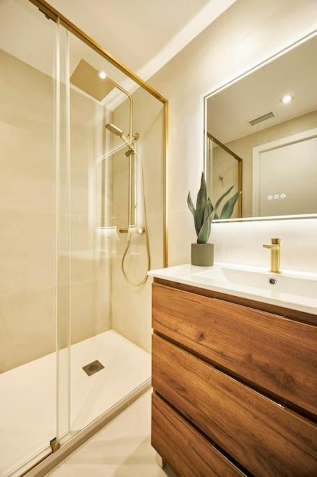 Gran Via Style Apartment Madrid Exterior photo